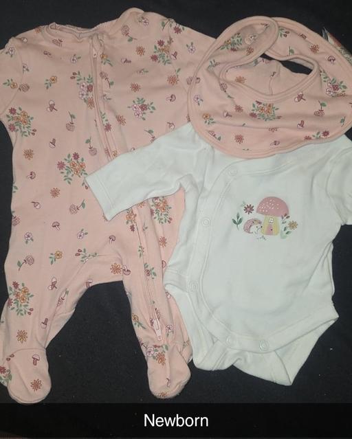 Buy & Sell Mexborough Doncaster - Photos for Baby grow set