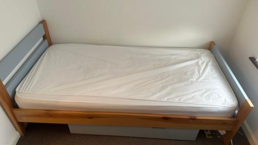 Buy & Sell Questor Dartford - Photos for Single bed with mattress