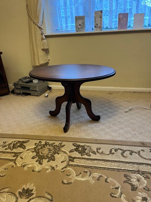 Buy & Sell Whetstone Blaby - Photos for Lovey small table