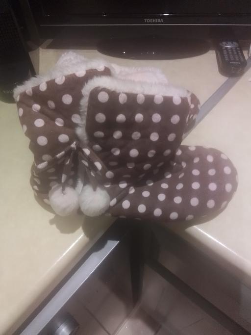 Buy & Sell Aldridge Walsall - Photos for BED BOOT/SLIPPERS