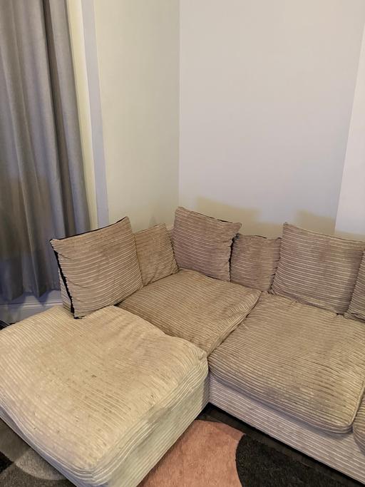 Buy & Sell Upper Norwood South East London - Photos for Corner sofa