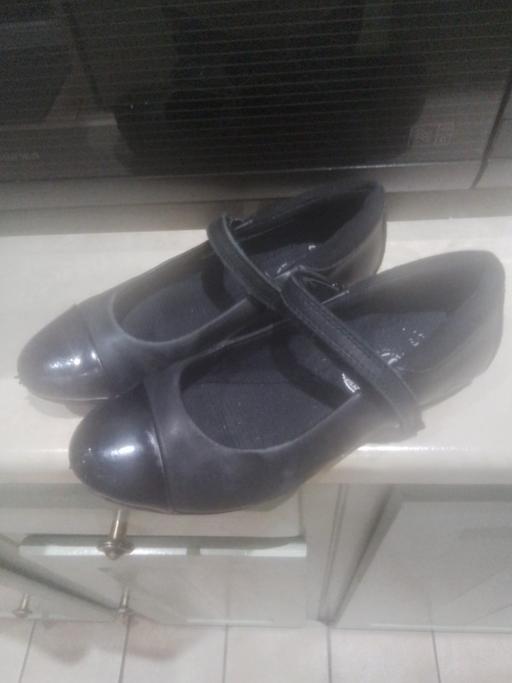 Buy & Sell Aldridge Walsall - Photos for CLARKS GIRLS SHOES