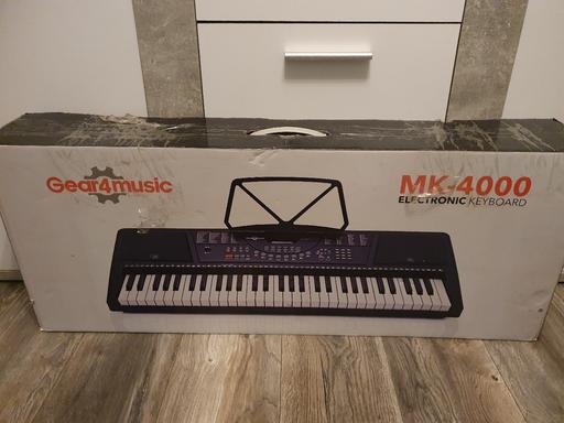 Buy & Sell Stainforth Doncaster - Photos for like new mk-40 electric keyboard with record