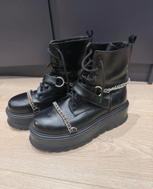 Buy & Sell Ipswich Suffolk - Photos for KOI Size 7 Gothic Platform Chain Boots