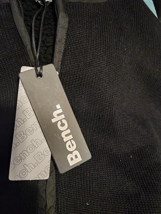 Buy & Sell Humberstone Leicester - Photos for bench jacket