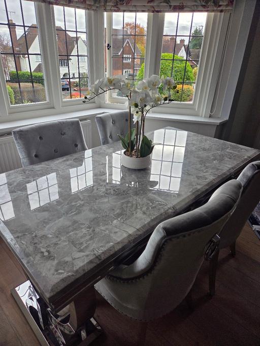 Buy & Sell Sutton Trinity Birmingham - Photos for Dining table