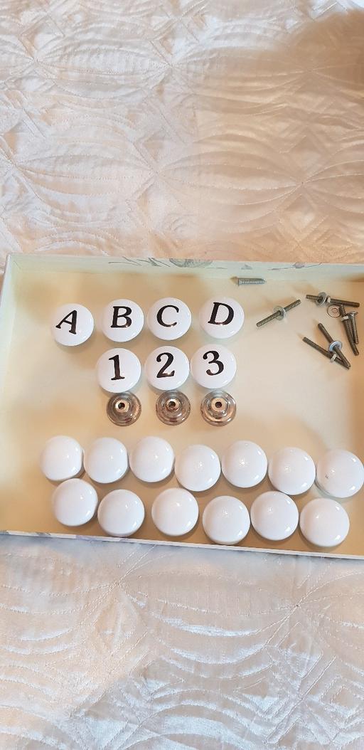 Buy & Sell Kings Norton Birmingham - Photos for White ceramic door or draw knobs