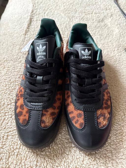 Buy & Sell Holly Lane Industrial Estate North Warwickshire - Photos for Leopard print trainers brand new