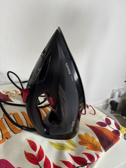 Buy & Sell Haringey North London - Photos for Philips steam iron+ boarding iron