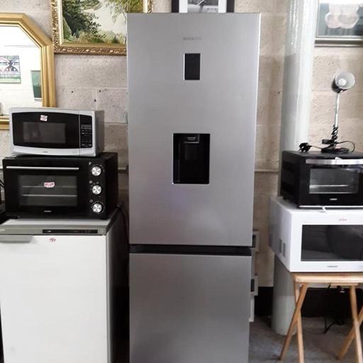 Buy & Sell Saint Pauls Trading Estate Tameside - Photos for Frost free silver Samsung fridge freezer