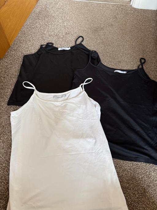 Buy & Sell New Eltham South East London - Photos for 3 ladies silky vest tops L
