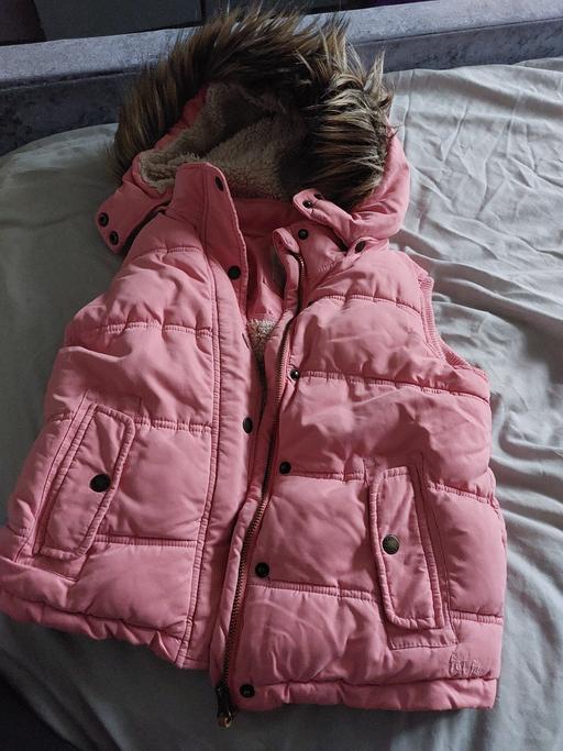 Buy & Sell Chapeltown Sheffield - Photos for 8-9