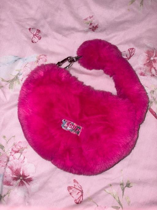 Buy & Sell Surrey Quays South East London - Photos for Juicy couture fluffball bag!
