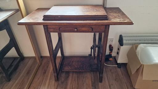Buy & Sell Walworth South East London - Photos for Singer Sewing Machine Tabel