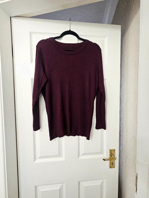 Buy & Sell Newton Doncaster - Photos for Jumper, size 16.