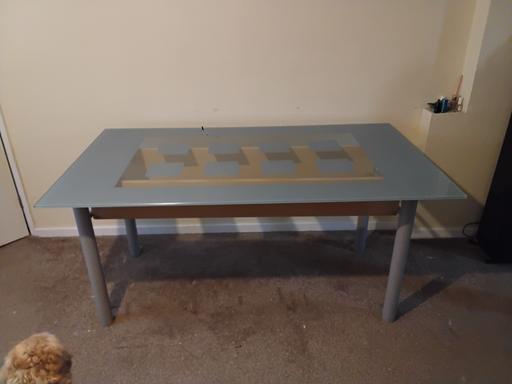 Buy & Sell Hartford Huntingdonshire - Photos for Dinning table and 4 chairs