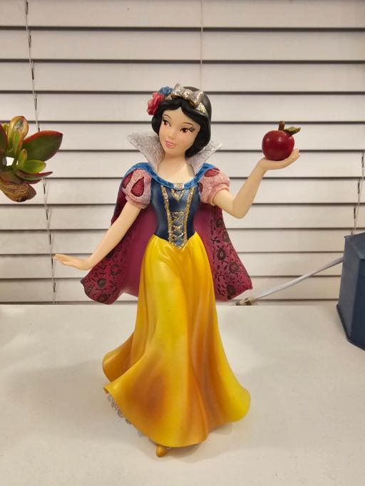 Buy & Sell Hunts Cross Knowsley - Photos for snow white disney showcase figurine