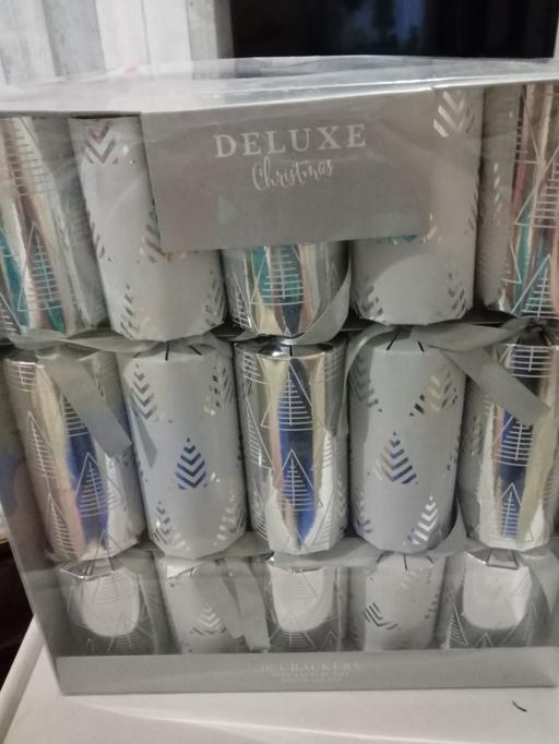 Buy & Sell Horncastle East Lindsey - Photos for new box of 10 DELUXE Christmas crackers