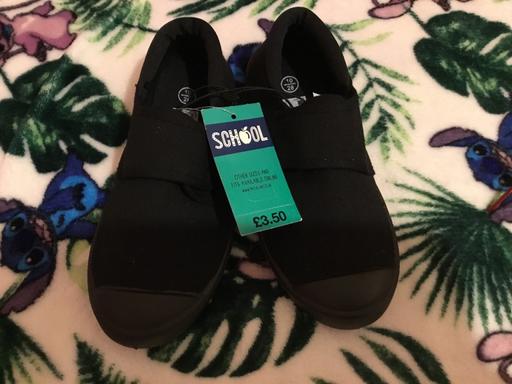 Buy & Sell Woodcross Wolverhampton - Photos for Boys New School Pumps size 10 tags on £3-30