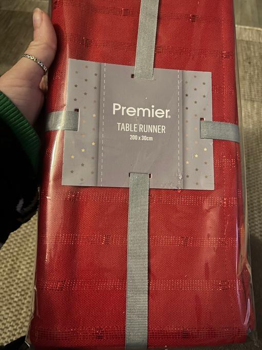 Buy & Sell Wednesfield Wolverhampton - Photos for New table runner