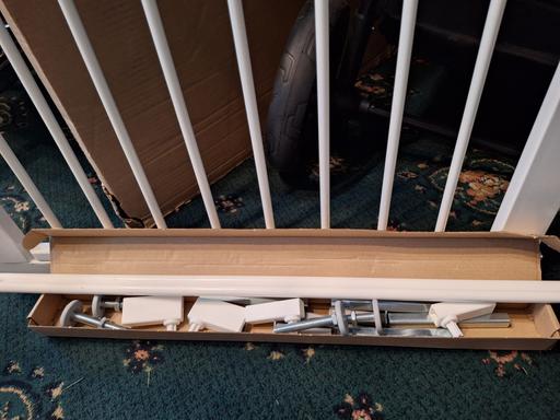 Buy & Sell Fazakerley Knowsley - Photos for New baby gate