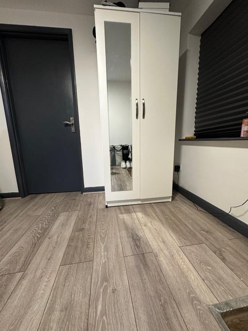 Buy & Sell Luton Bedfordshire - Photos for wardrobe with mirror