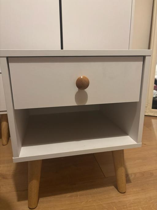 Buy & Sell Woodsetton Dudley - Photos for Bedside table