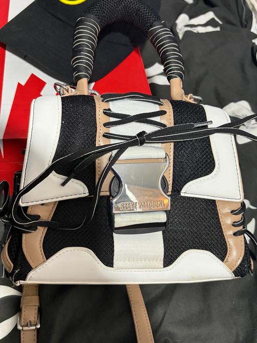 Buy & Sell Woodsetton Dudley - Photos for Steve Madden bag