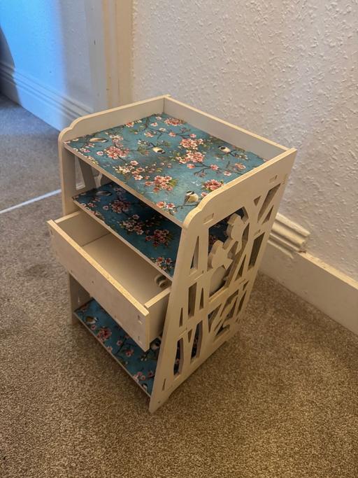 Buy & Sell Haringey North London - Photos for Bedside table