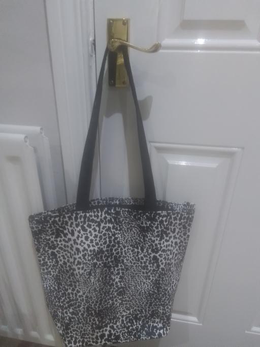 Buy & Sell Streetly Walsall - Photos for BRAND NEW FASHION SHOPPING BAG