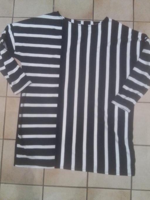 Buy & Sell Streetly Walsall - Photos for LADIES F/F TOP