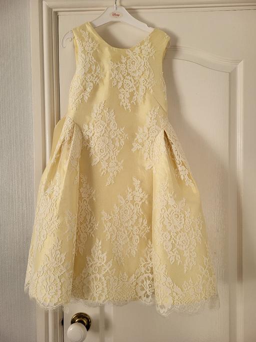 Buy & Sell Brockmoor Dudley - Photos for Lemon bridesmaid
