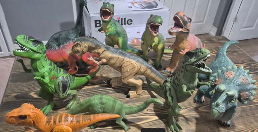 Buy & Sell Porset Caerphilly - Wales - Photos for big bundle of huge dinosaurs
