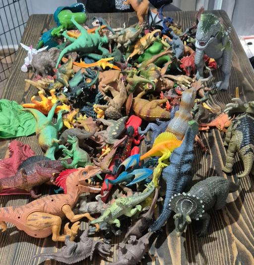 Buy & Sell Porset Caerphilly - Wales - Photos for massive bundle of dinosaurs with extras