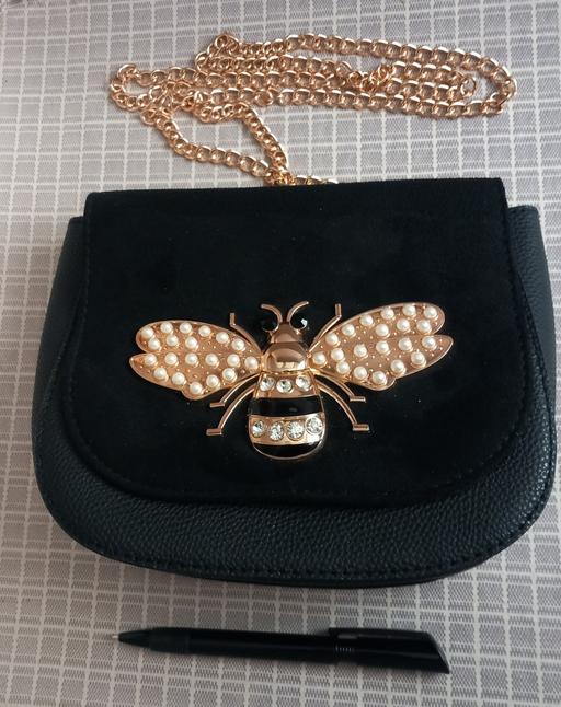 Buy & Sell Thatto Heath Saint Helens - Photos for primark bumblebee handbag