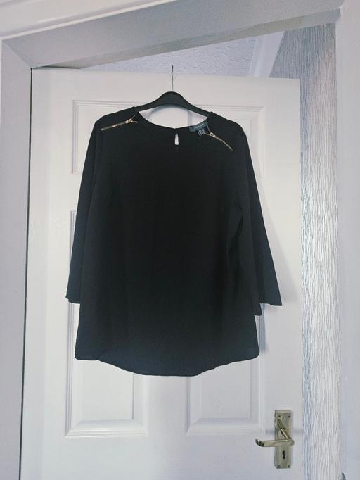 Buy & Sell Newton Doncaster - Photos for Black top, size 12..NEW without tags.
