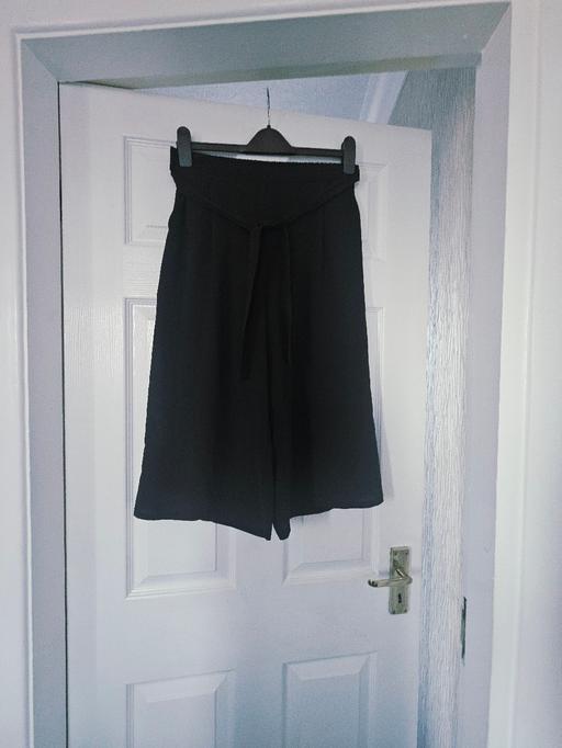 Buy & Sell Newton Doncaster - Photos for Cropped wide leg trousers..size 12..NEW