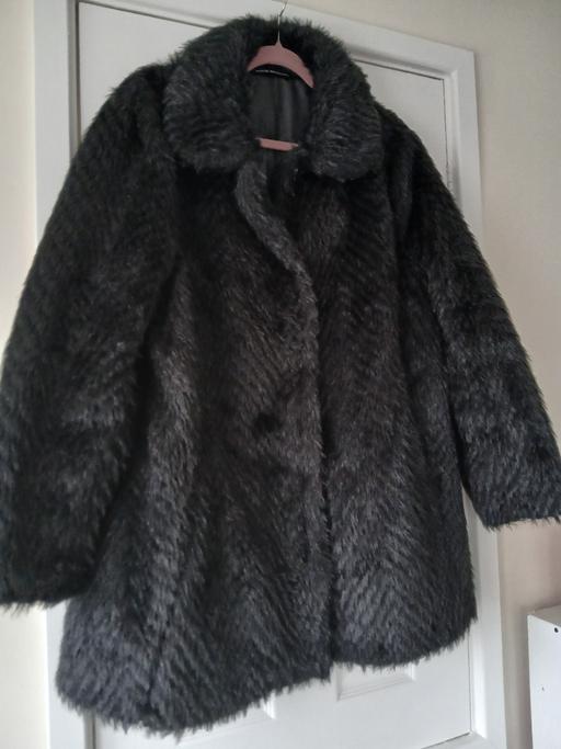 Buy & Sell Hill Top Sandwell - Photos for ladies fur jacket size 14/16