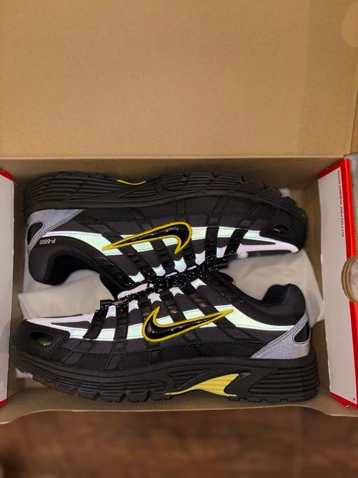 Buy & Sell Ilford Redbridge - Photos for Nike P-6000 High Voltage (Brand New Uk 9.5)