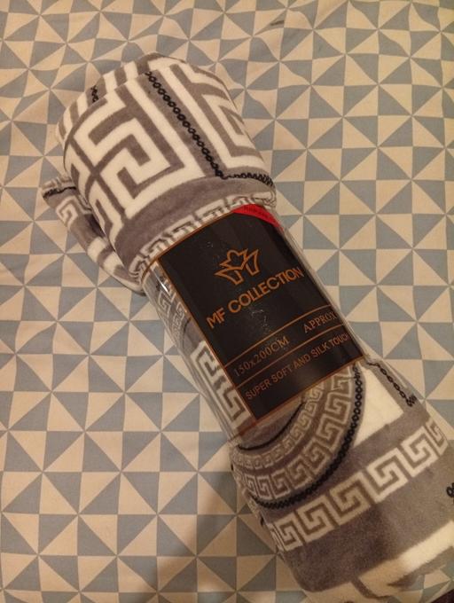 Buy & Sell Parkgate Rotherham - Photos for throw