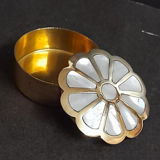 Buy & Sell Preston South Ribble - Photos for VINTAGE BRASS & ABALONE PILL BOX