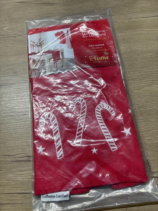 Buy & Sell Duckmanton Chesterfield - Photos for Catherine Lansfield table runner