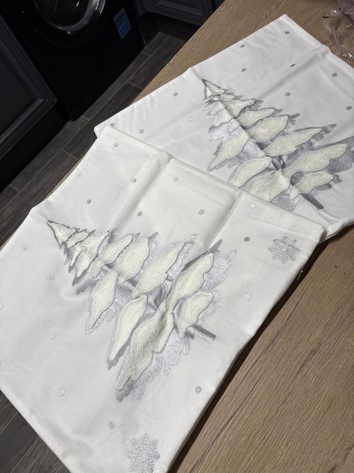 Buy & Sell Duckmanton Chesterfield - Photos for X2 Lewondr Christmas cover