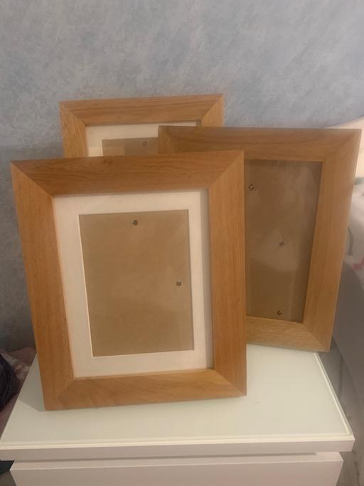 Buy & Sell Woodsetton Dudley - Photos for 3 oak frames.