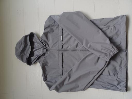 Buy & Sell Limehouse East London - Photos for windbreaker jacket