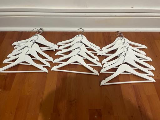 Buy & Sell Catford South East London - Photos for 18 White children’s wooden hangers