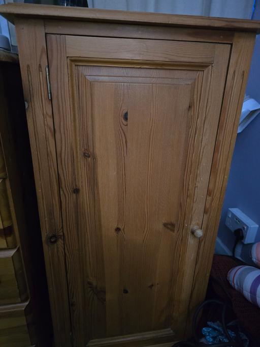 Buy & Sell Leagrave Luton - Photos for Tall Solid Wood Cupboard