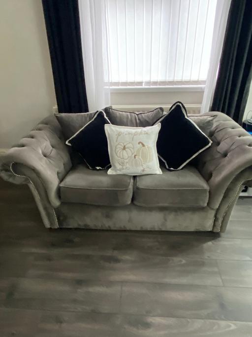 Buy & Sell Coventry City Centre Coventry - Photos for 3 and 2 seater sofa plush velvet