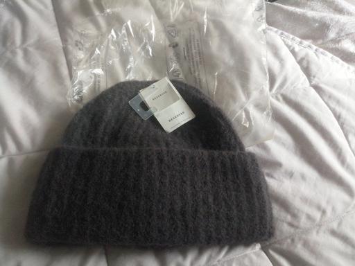 Buy & Sell Moseley Village Wolverhampton - Photos for New Reserved ladies one size woolen hat