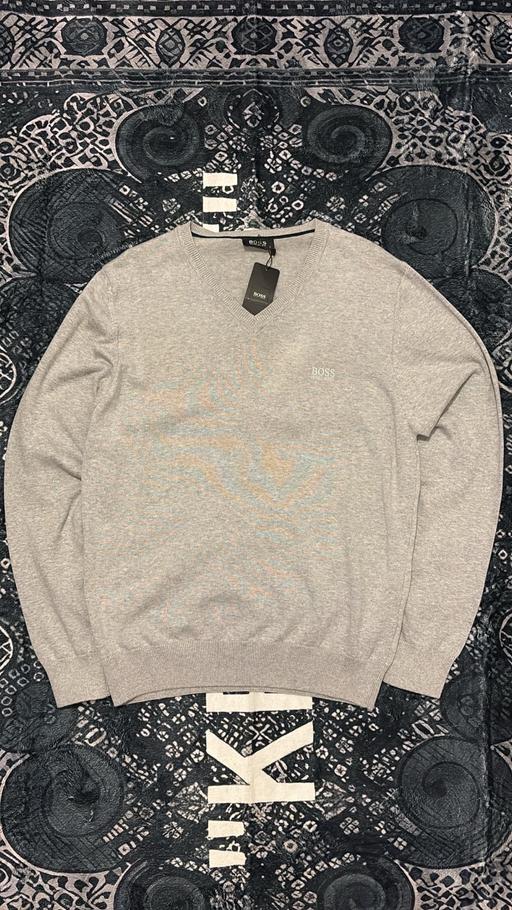 Buy & Sell Sands End South West London - Photos for BOSS natural grey jumper